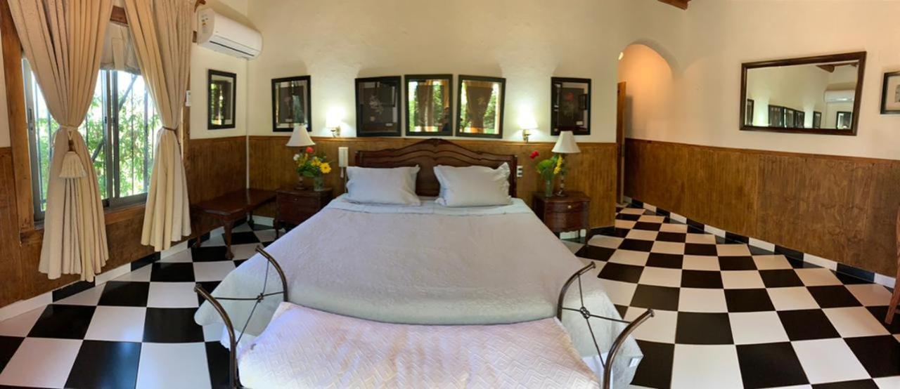 Hotel Vendimia Parador Santa Cruz Buitenkant foto